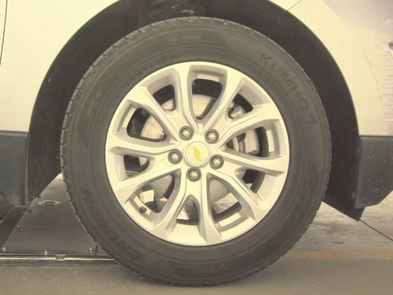 Used 2018 Chevrolet Equinox LT image 13