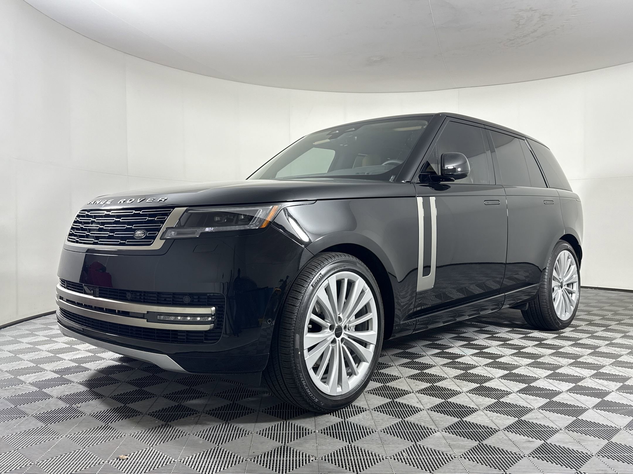 New 2026 Land Rover Range Rover SE AWD/4WD image 17