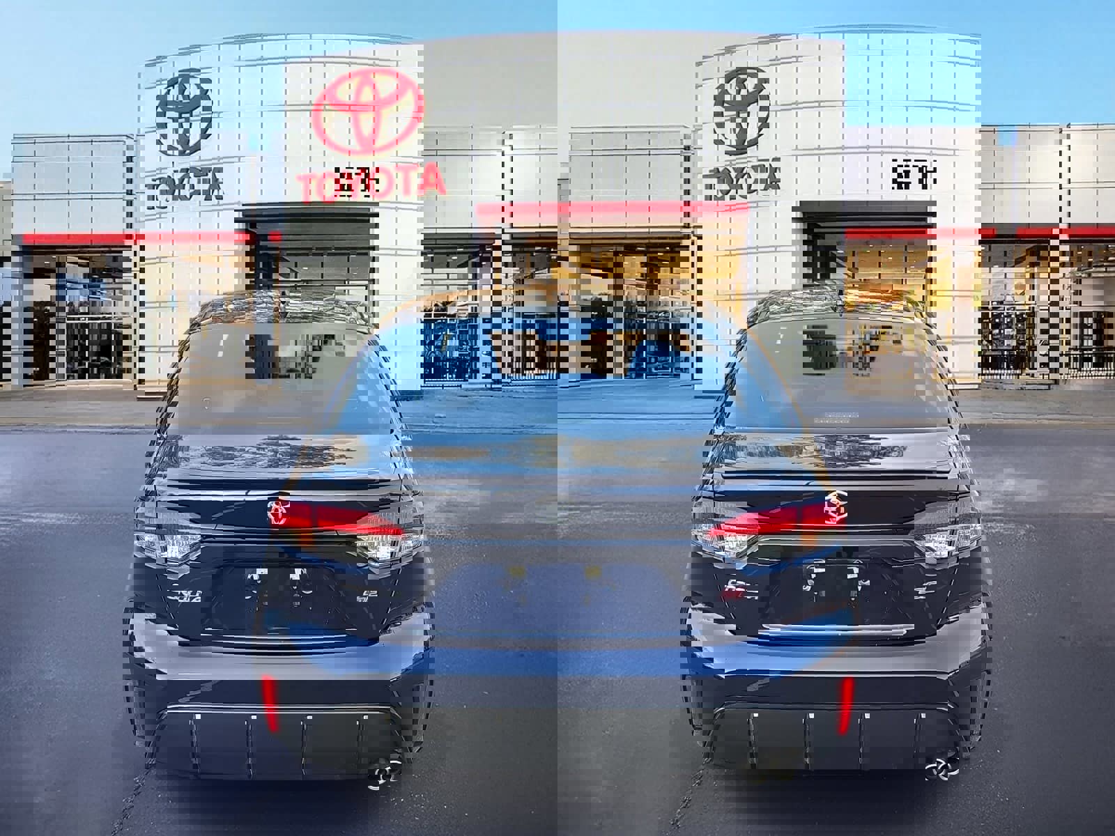 Used 2024 Toyota Corolla SE image 6