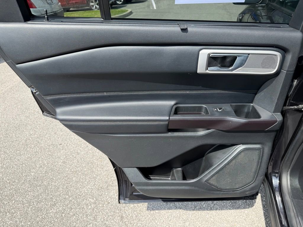 Used 2020 Ford Explorer Limited image 15