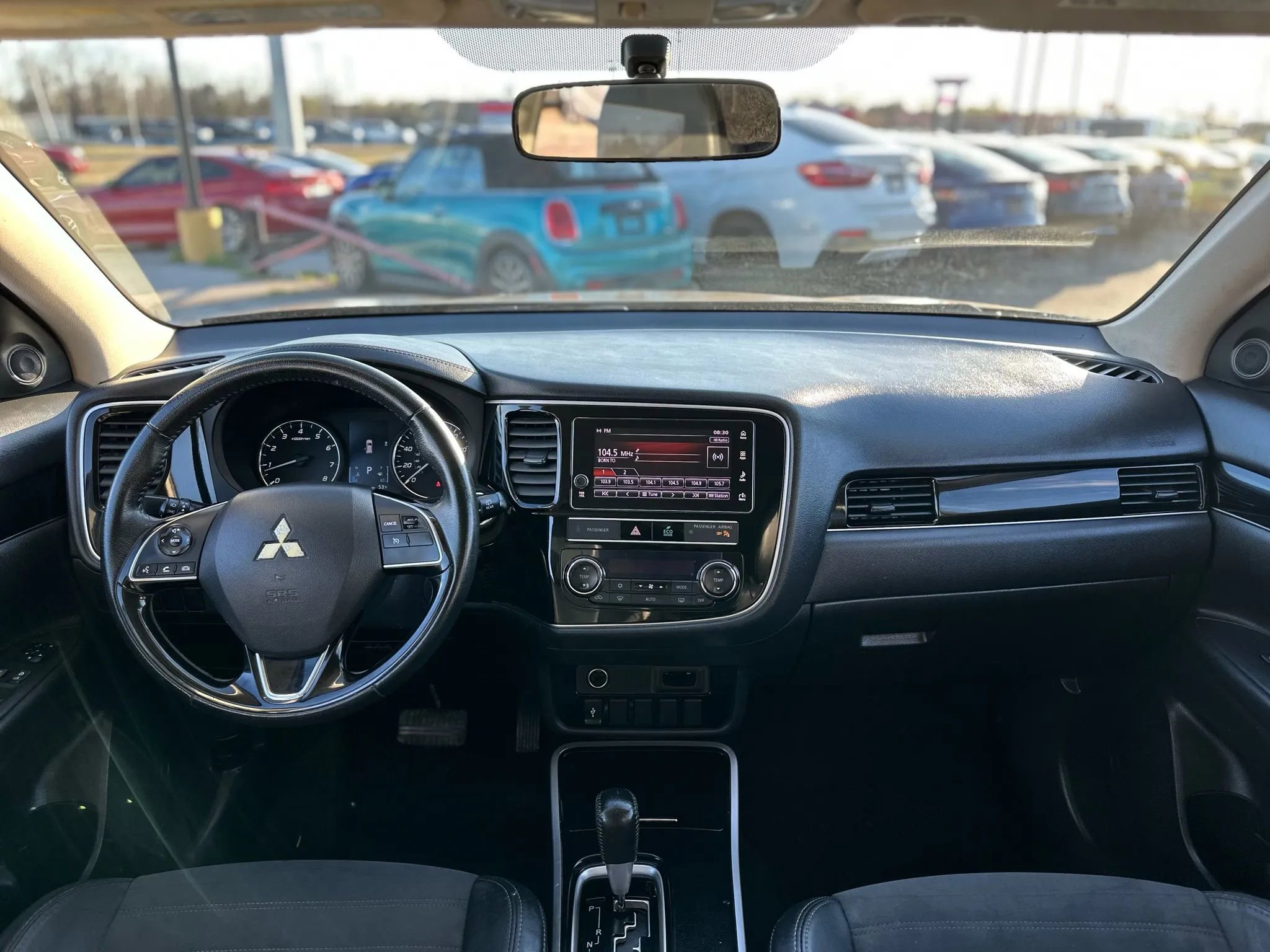 Used 2019 Mitsubishi Outlander SE image 12