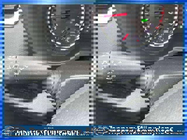 Used 2022 Toyota RAV4 XLE w/ Carpet Mat Package (TMS) image 23