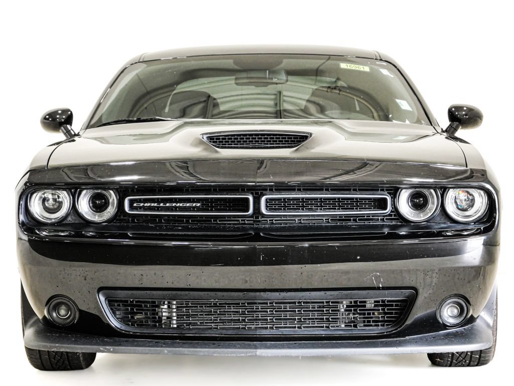 Used 2023 Dodge Challenger GT RWD image 2