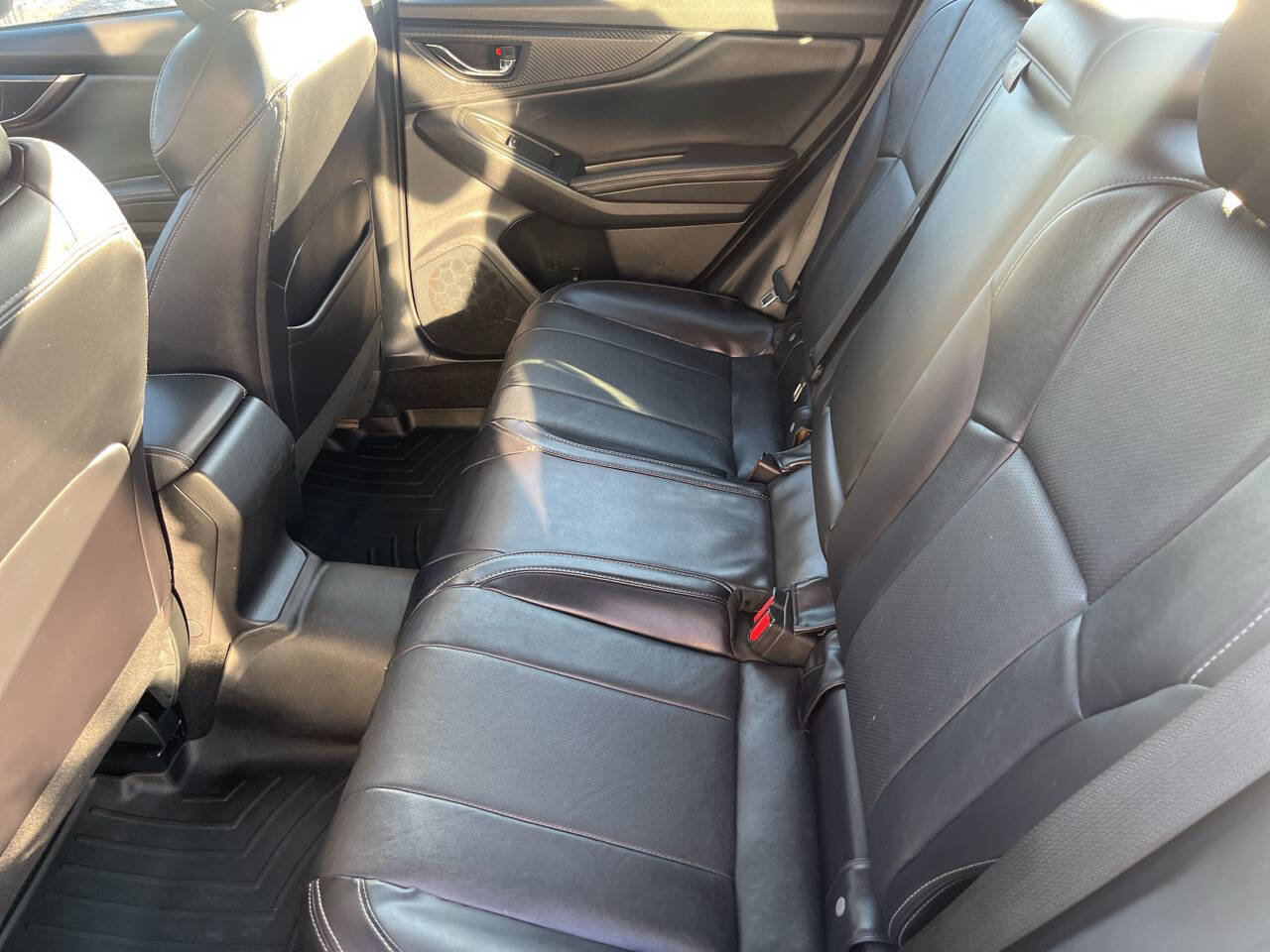 Used 2017 Subaru Impreza 2.0i Limited image 14