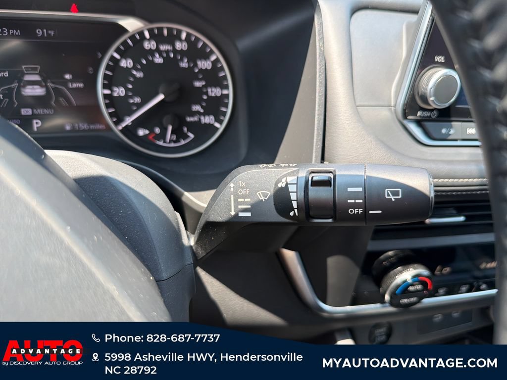 Used 2025 Nissan Rogue SV AWD/4WD image 21