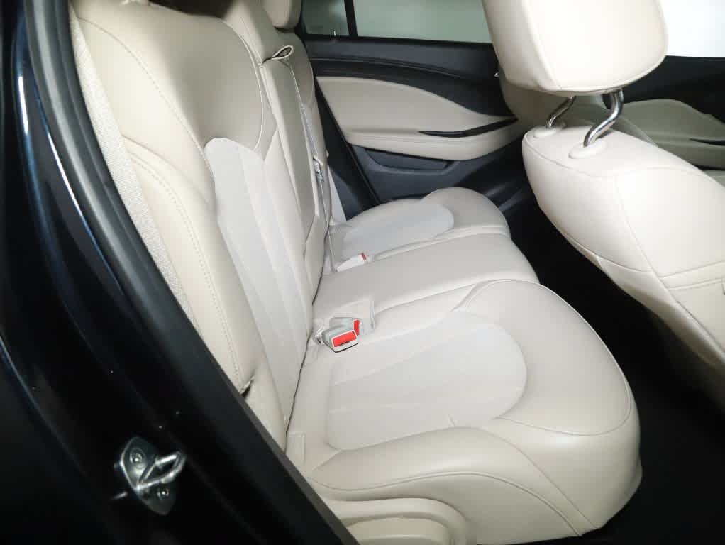 Used 2020 Buick Envision Preferred AWD/4WD image 33