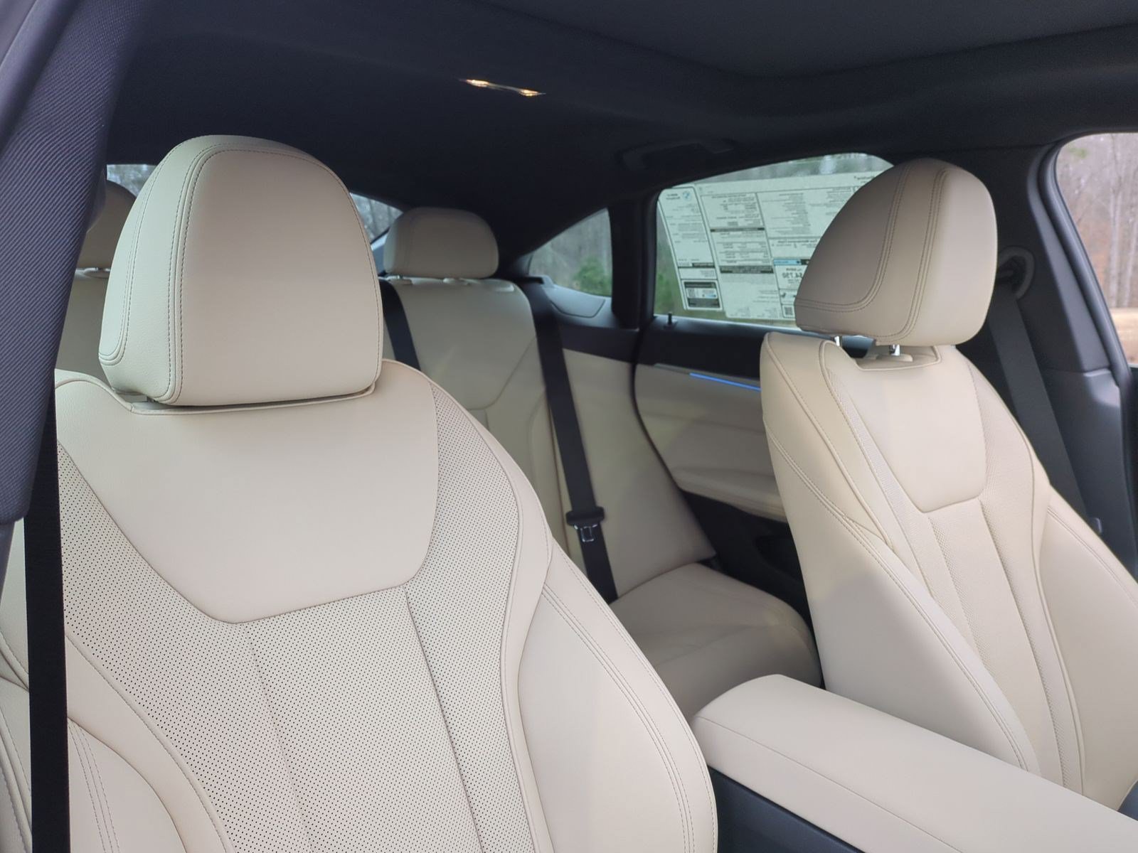 Used 2026 BMW i4 eDrive40 w/ Premium Package RWD image 31