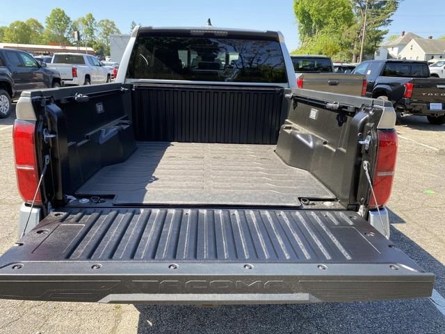 New 2026 Toyota Tacoma SR5 AWD/4WD image 5