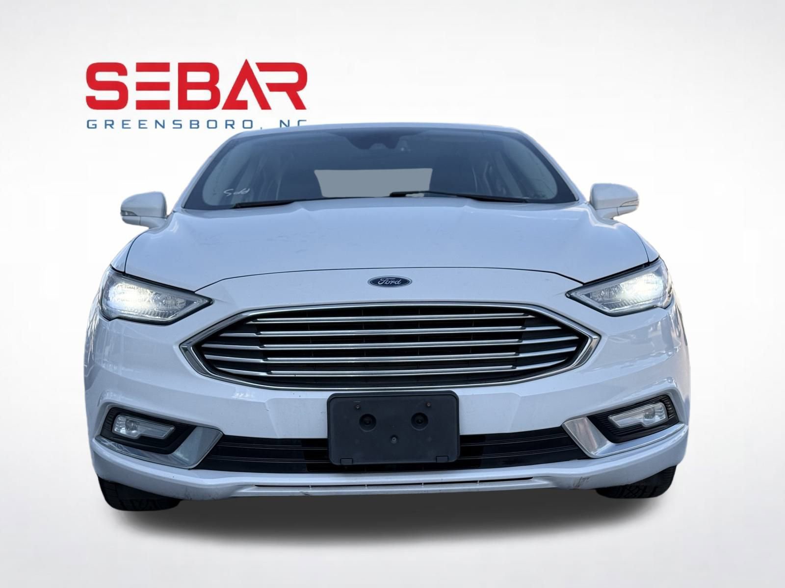 Used 2017 Ford Fusion SE w/ Equipment Group 602A image 2