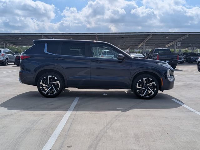 Used 2024 Mitsubishi Outlander SE image 6