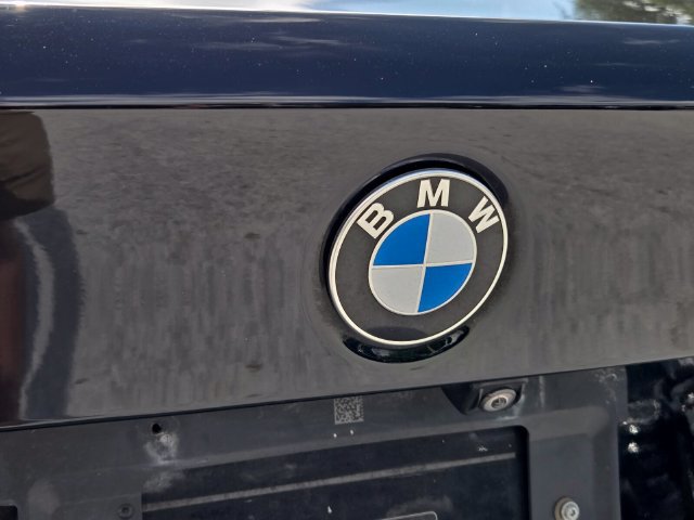 Used 2022 BMW 330i Sedan w/ Driving Assistance Package RWD image 9