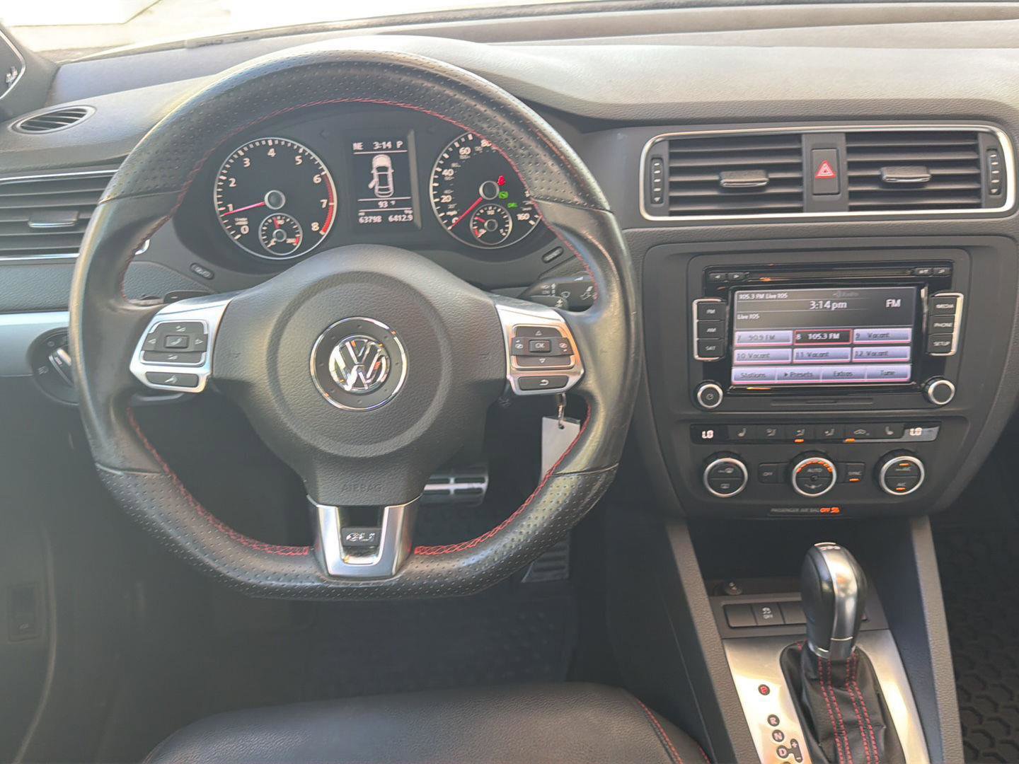 Used 2014 Volkswagen Jetta GLI Autobahn image 23