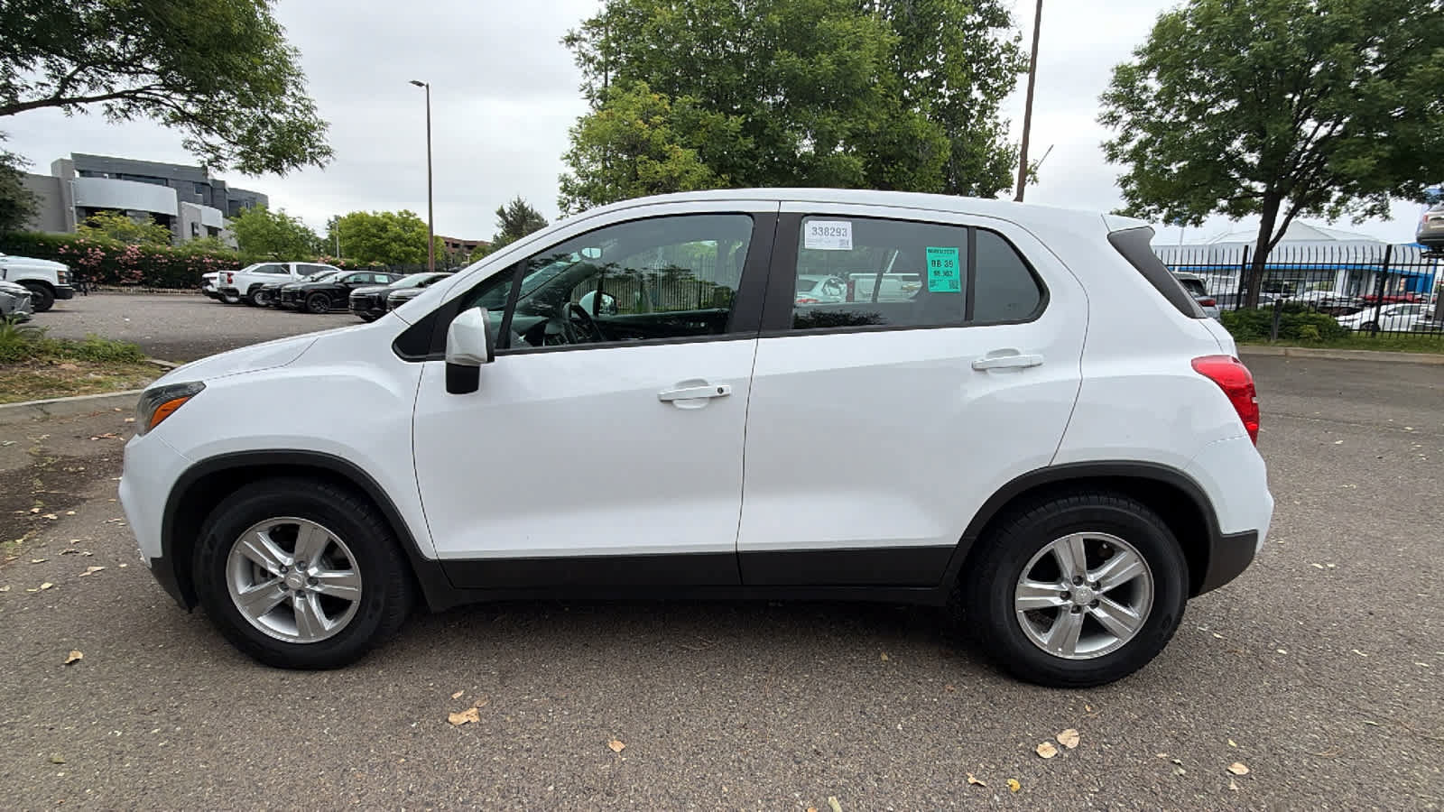 Used 2020 Chevrolet Trax LS FWD image 8
