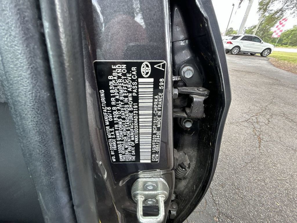 Used 2017 Toyota Yaris L FWD image 22