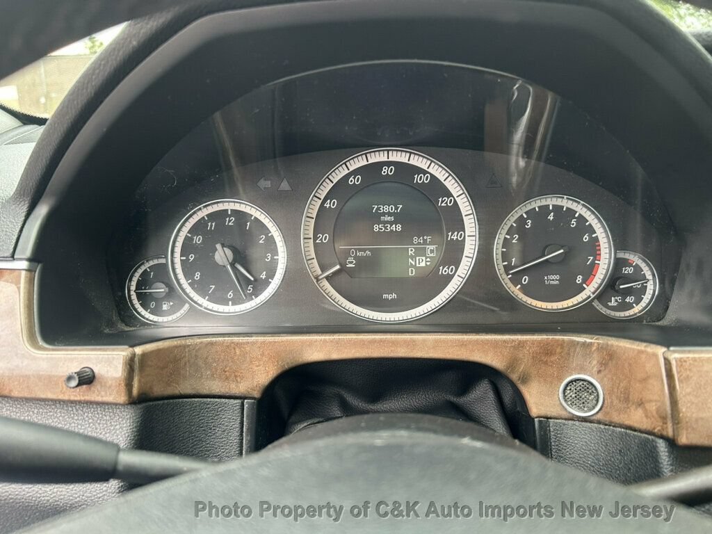 Used 2010 Mercedes-Benz E 350 4MATIC Sedan image 27