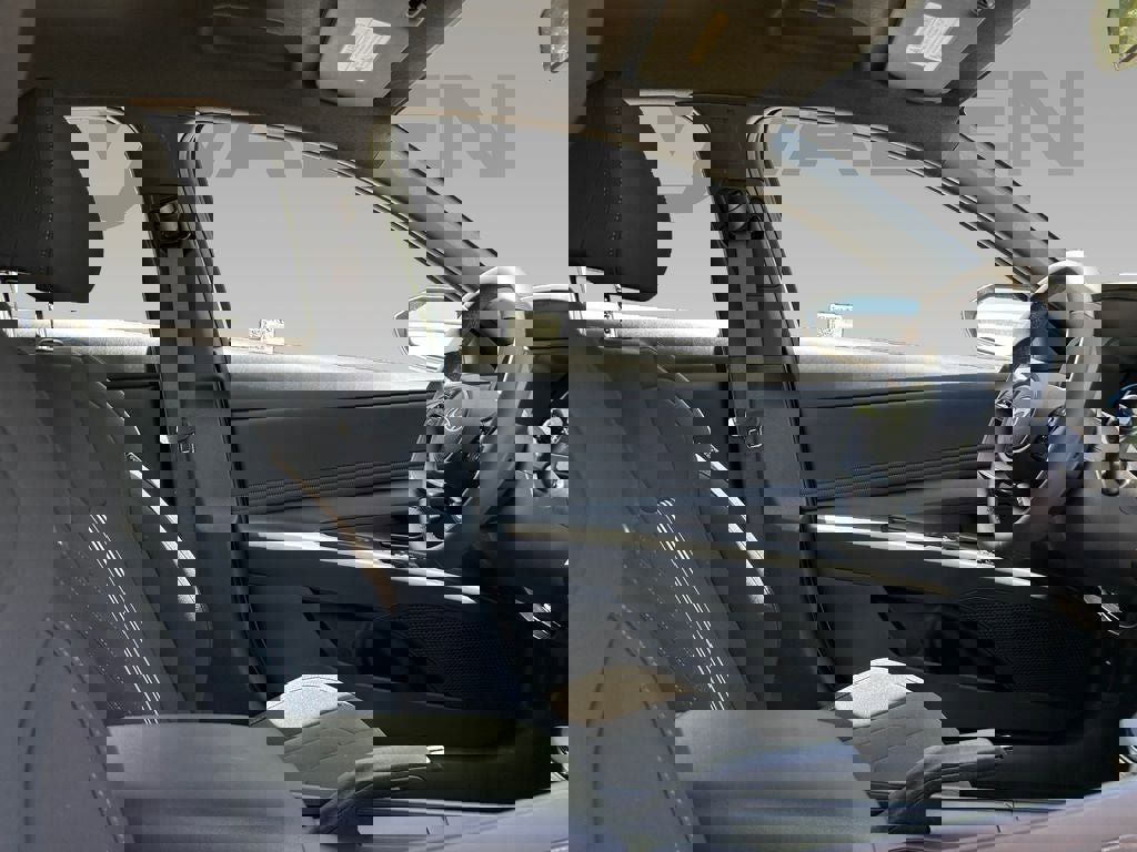 New 2025 Hyundai Elantra Sport image 6