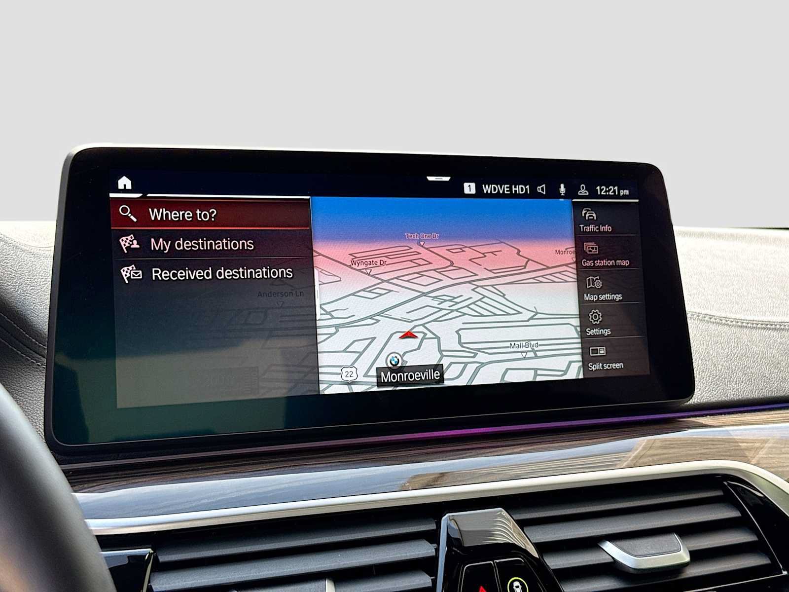 Used 2023 BMW M550i xDrive w/ Executive Package AWD/4WD image 12