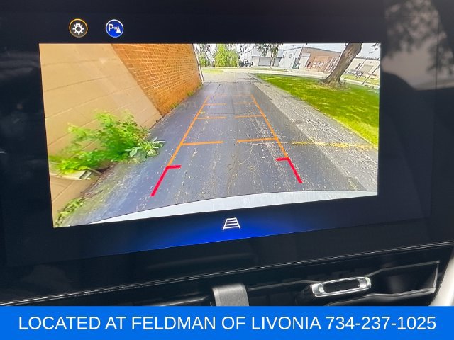 Used 2025 Chevrolet Equinox LT FWD image 14