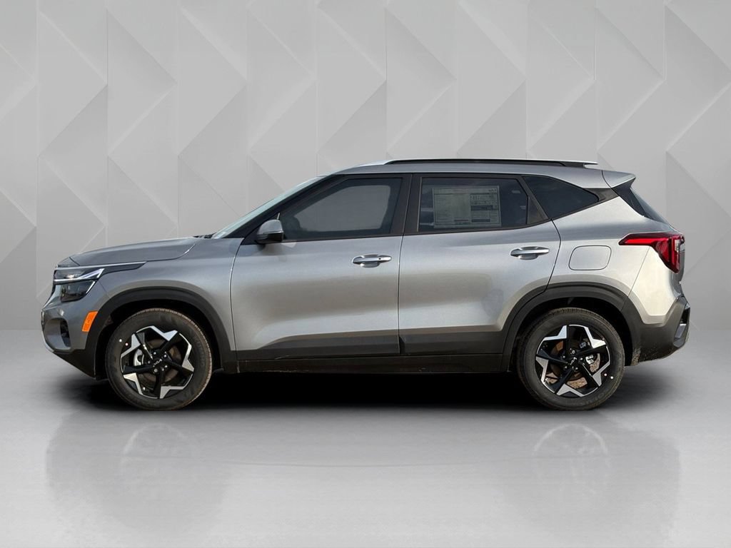 New 2026 Kia Seltos S FWD image 8