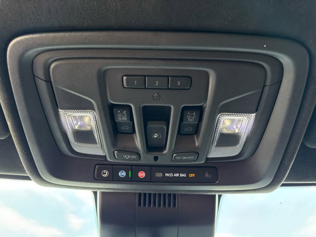 Used 2023 GMC Sierra 1500 Denali Ultimate image 16
