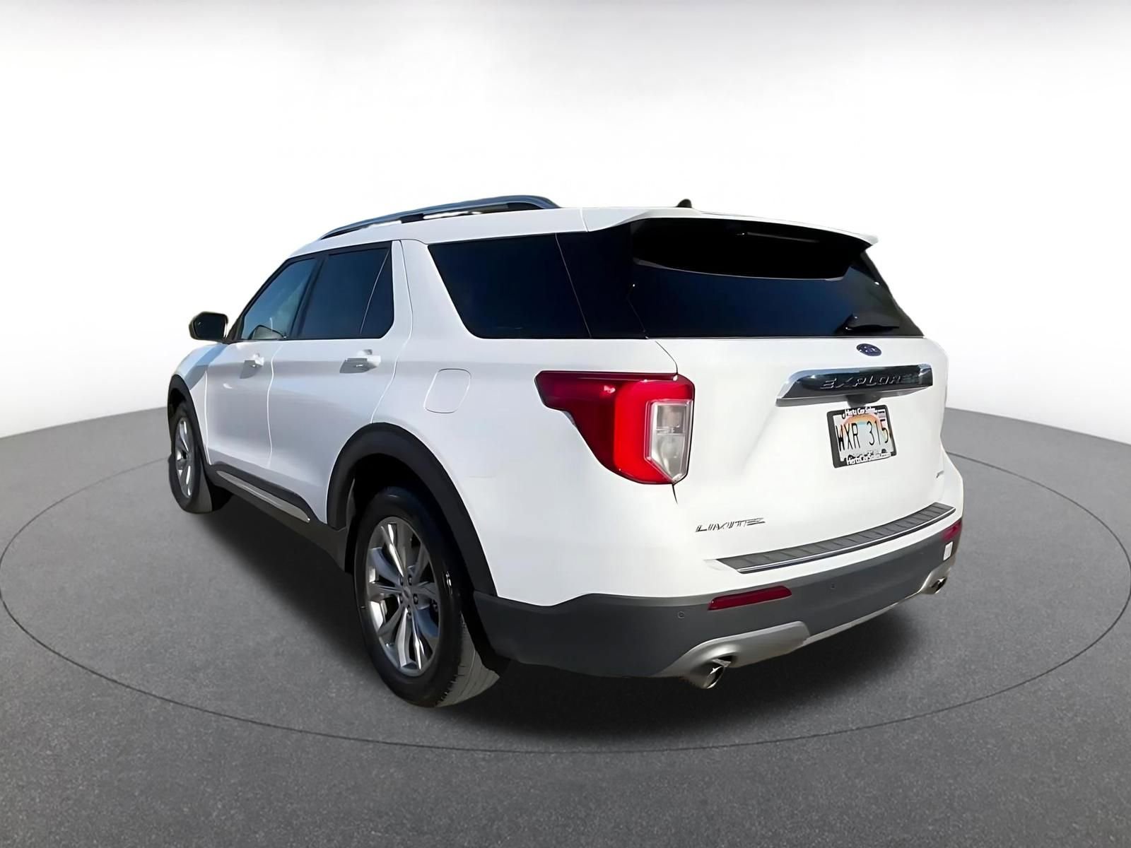 Used 2023 Ford Explorer Limited image 11