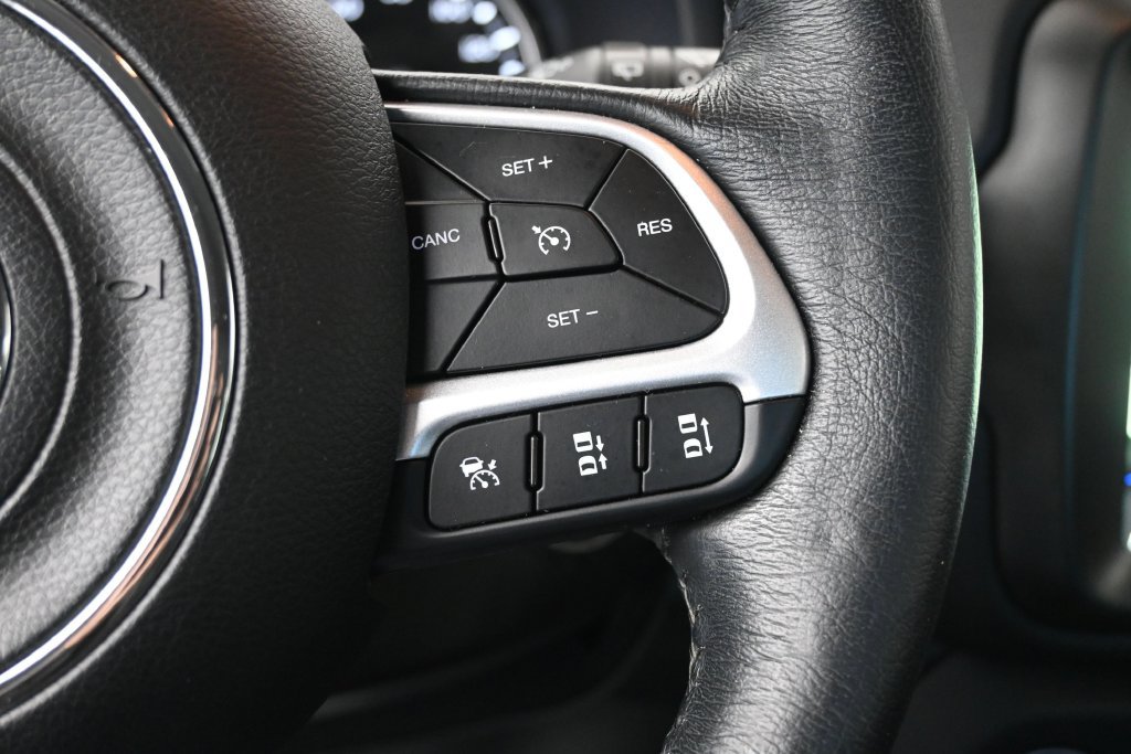 Used 2023 Jeep Renegade Limited w/ Limited Elite Group AWD/4WD image 35