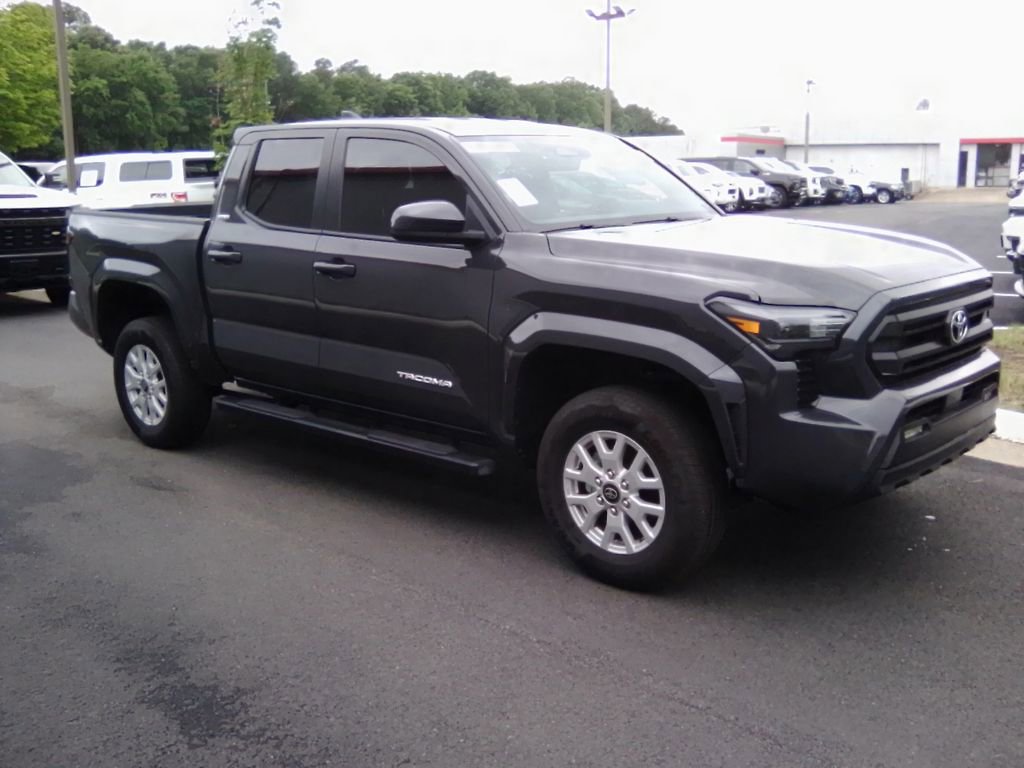 Used 2025 Toyota Tacoma SR5 RWD image 5