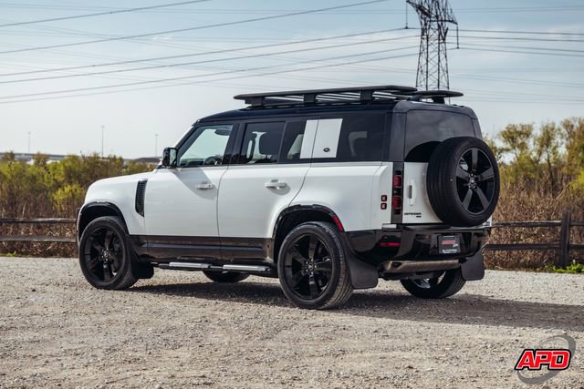 Used 2022 Land Rover Defender 110 X-Dynamic HSE image 3