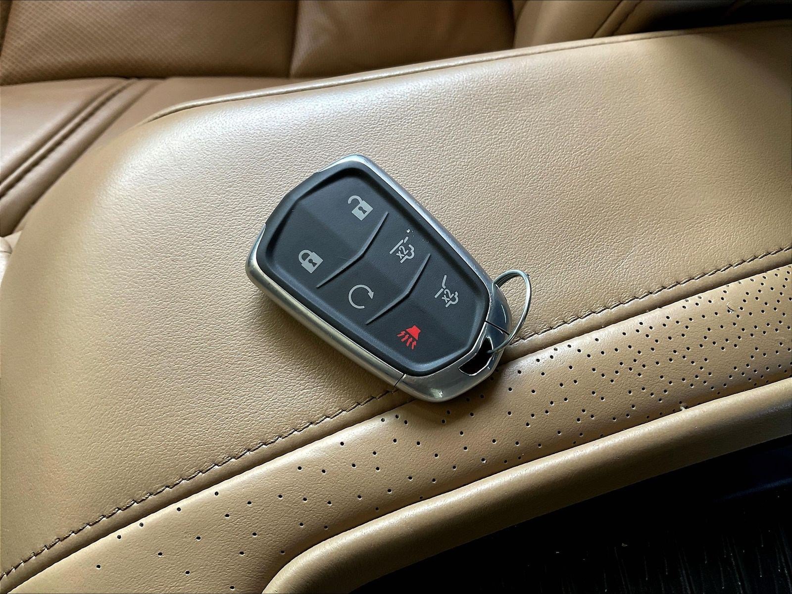 Used 2020 Cadillac Escalade Platinum AWD/4WD image 34