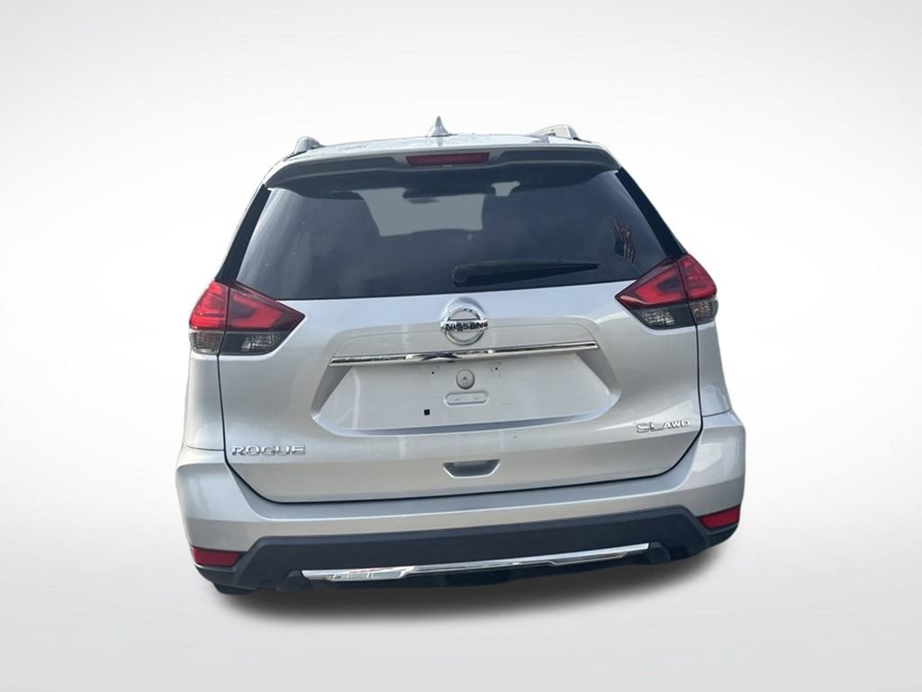 Used 2017 Nissan Rogue SL w/ SL Premium Package AWD/4WD image 6