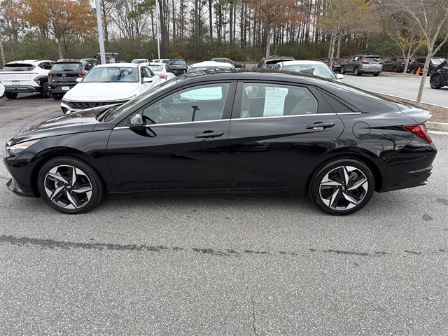 Certified 2022 Hyundai Elantra Limited image 4