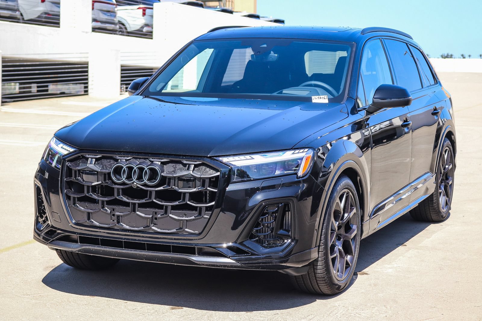 New 2026 Audi SQ7 Prestige AWD/4WD image 3