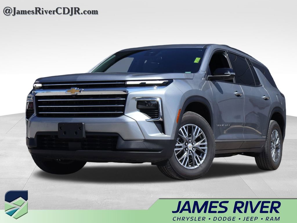 Used 2026 Chevrolet Traverse LT AWD/4WD image 1