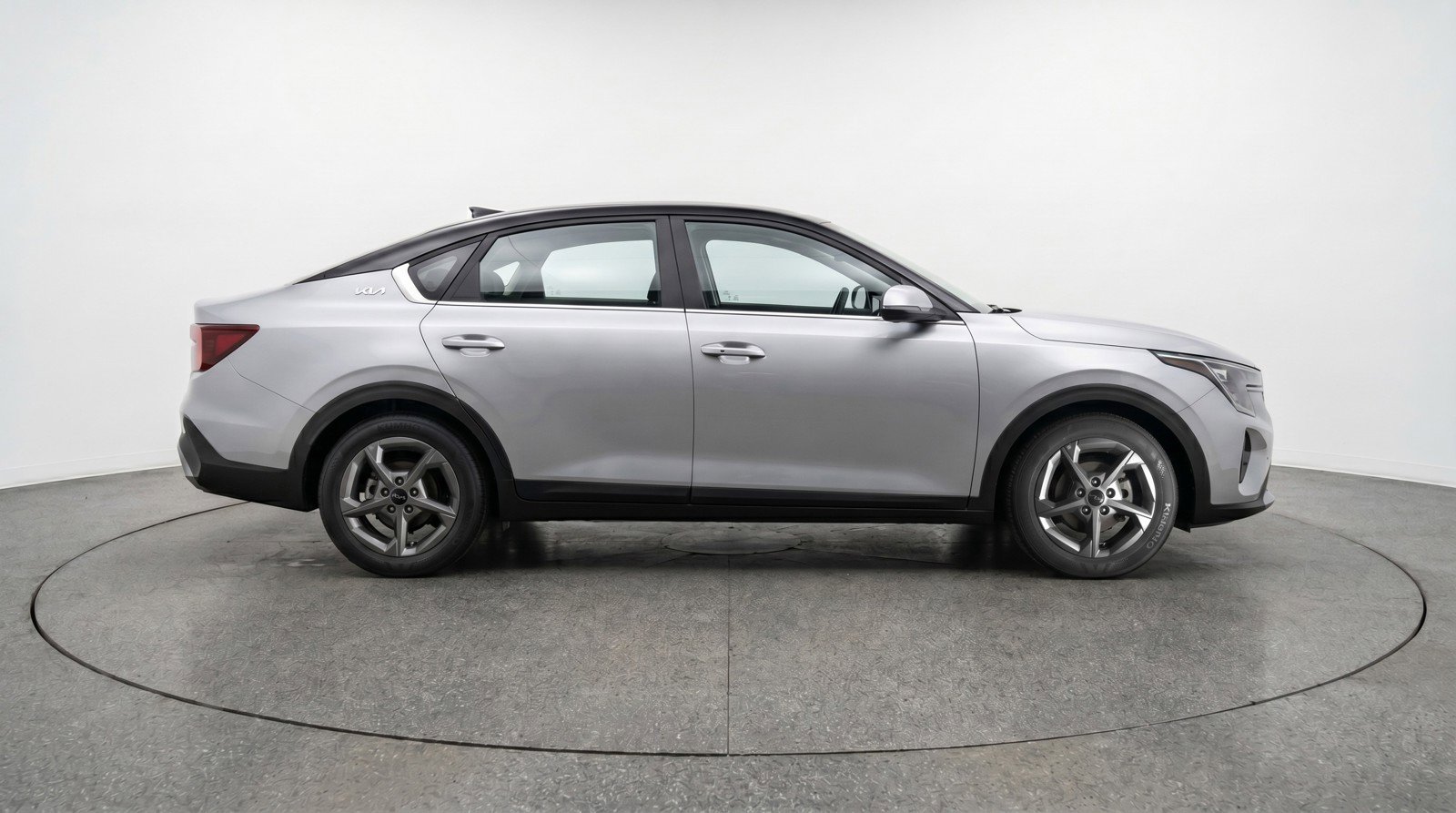 Used 2025 Kia K4 FWD image 11