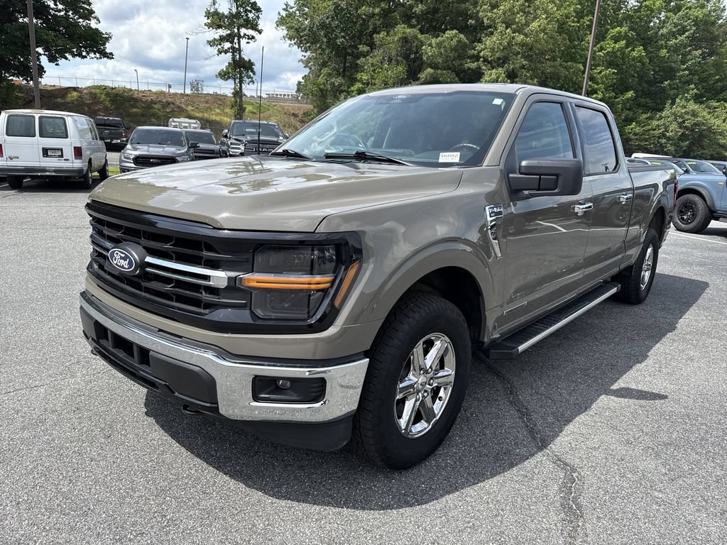 Used 2025 Ford F150 XLT w/ Equipment Group 301A Standard AWD/4WD image 3