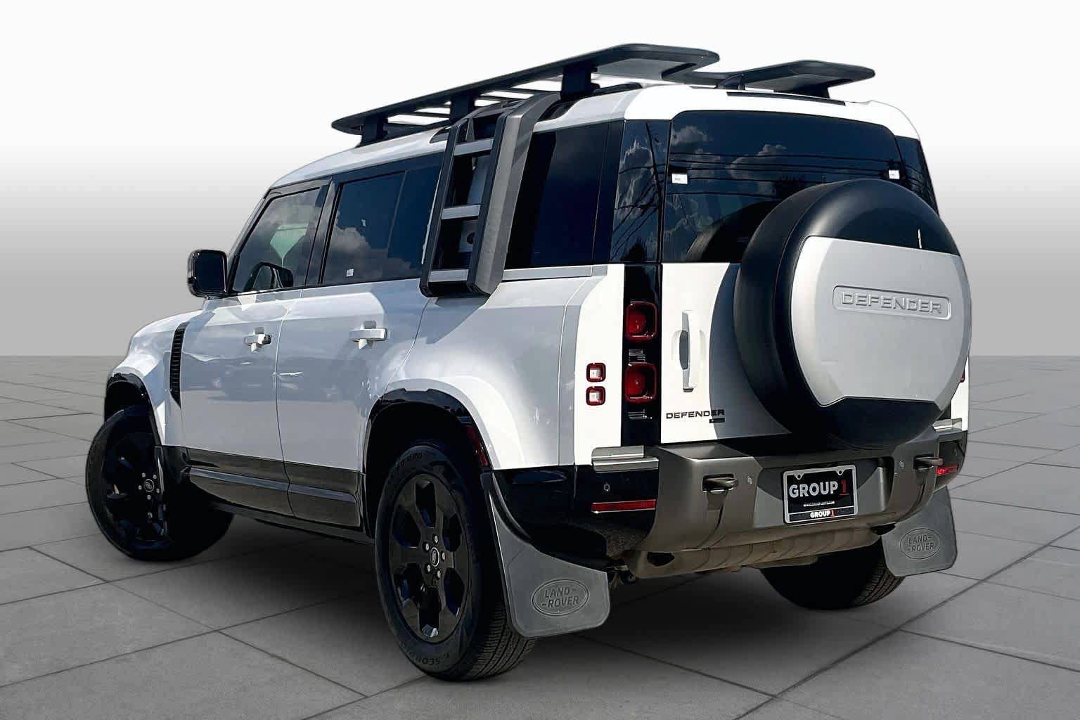 Used 2022 Land Rover Defender 110 X-Dynamic HSE AWD/4WD image 12