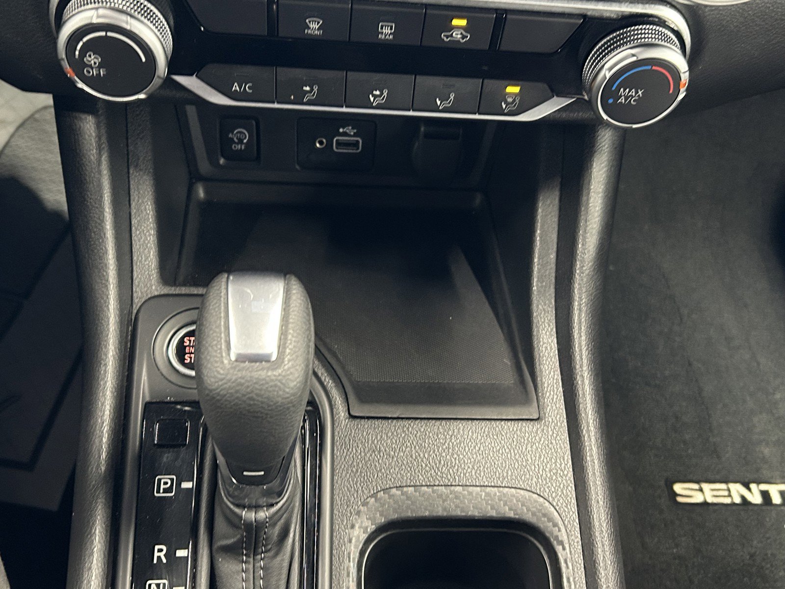 Used 2024 Nissan Sentra S image 32