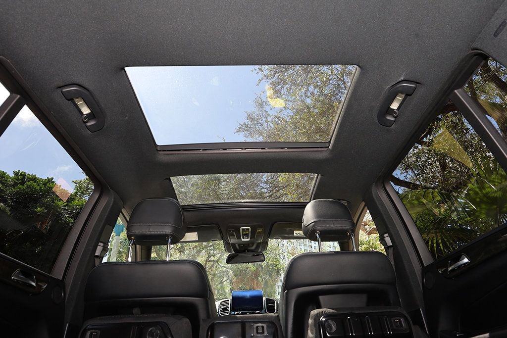 Used 2017 Mercedes-Benz GLS 450 4MATIC image 11