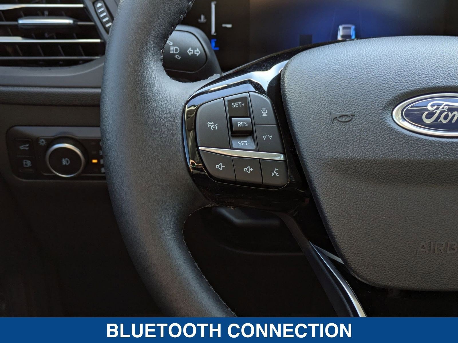 New 2025 Ford Escape SE image 26