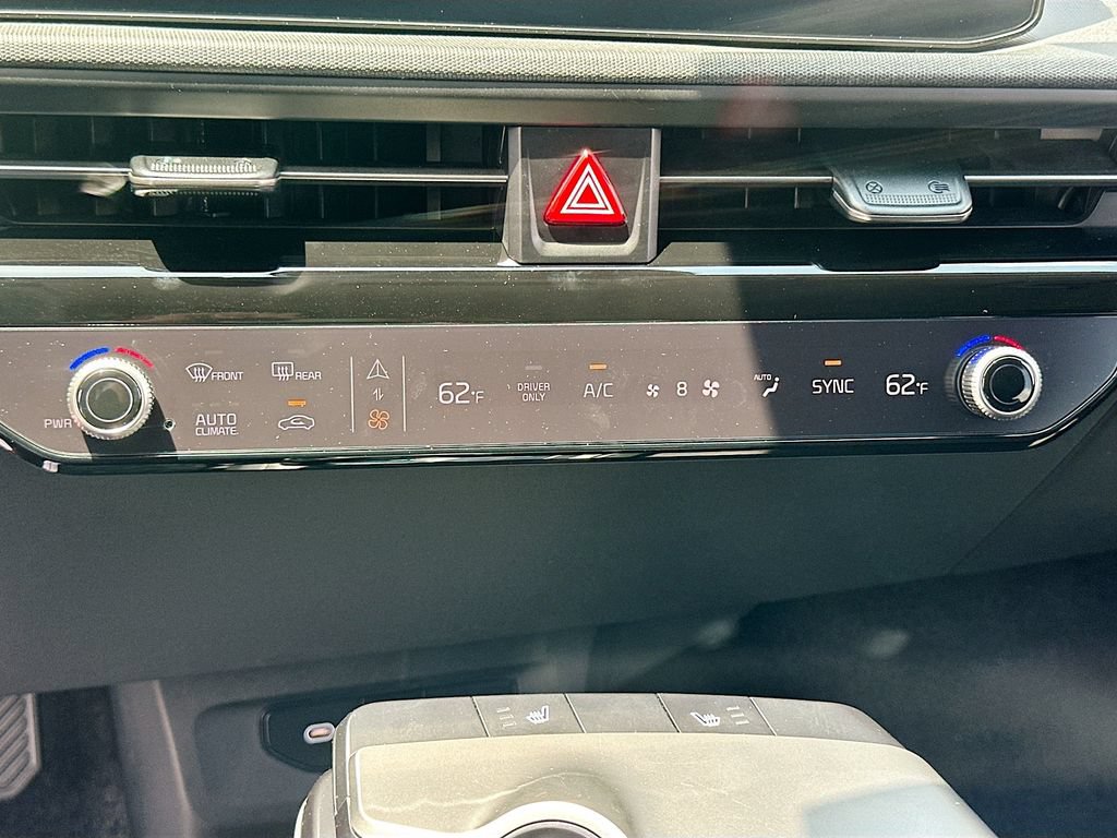 New 2026 Kia EV6 Light RWD image 16