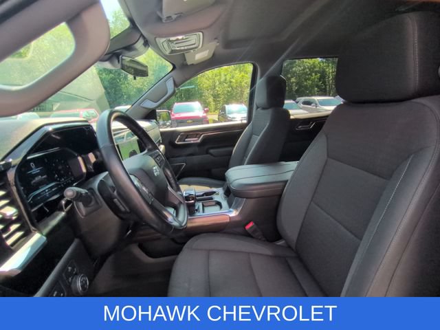 Used 2024 Chevrolet Silverado 1500 RST AWD/4WD image 19