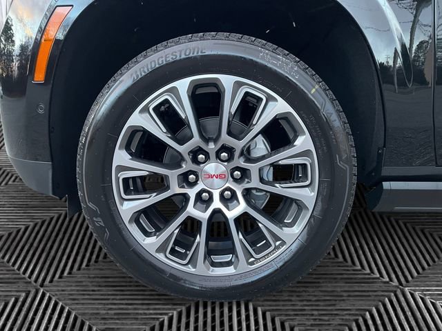 New 2026 GMC Yukon XL Denali w/ Denali Reserve Package image 14