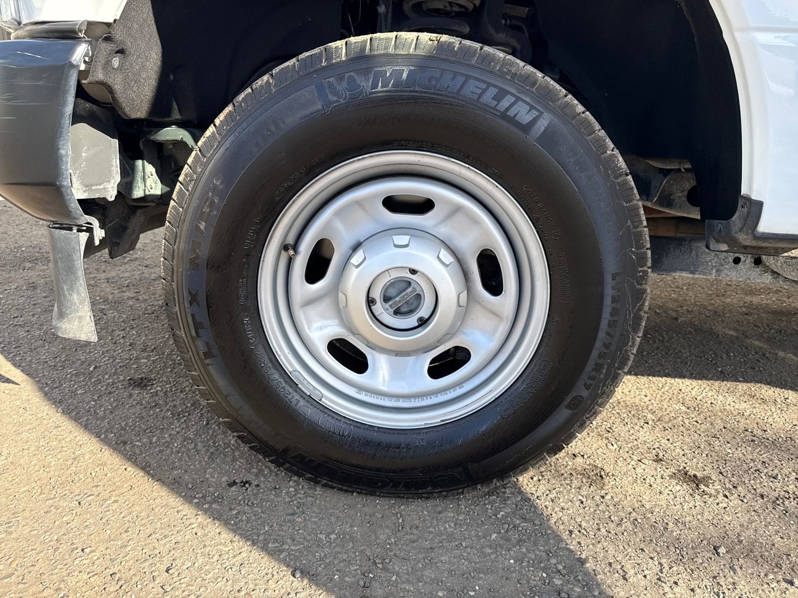 Used 2022 Ford F250 XL w/ Power Equipment Group image 27