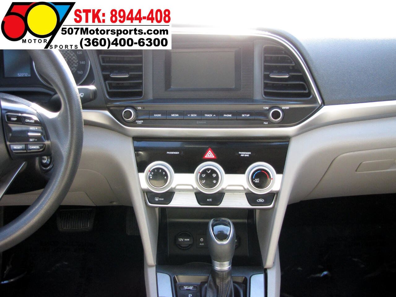 Used 2019 Hyundai Elantra SE image 17