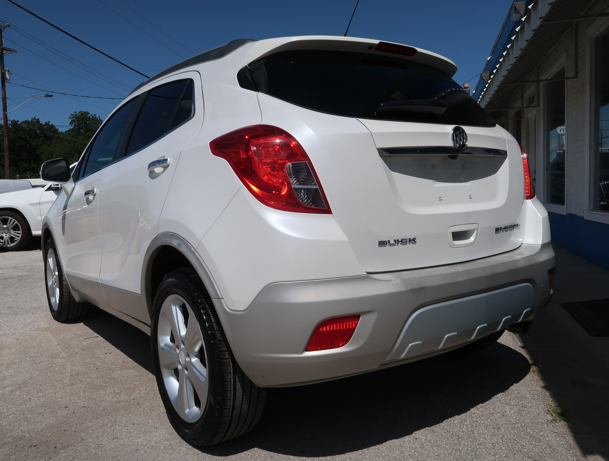 Used 2015 Buick Encore Convenience FWD image 7