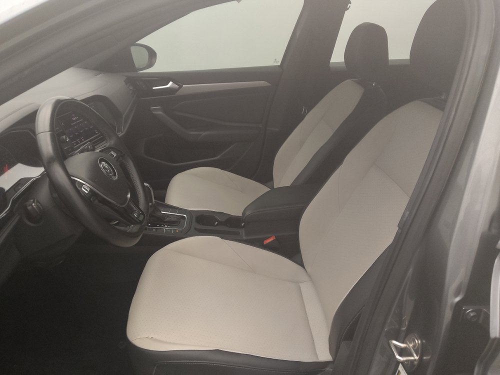 Used 2019 Volkswagen Jetta R-Line FWD image 17