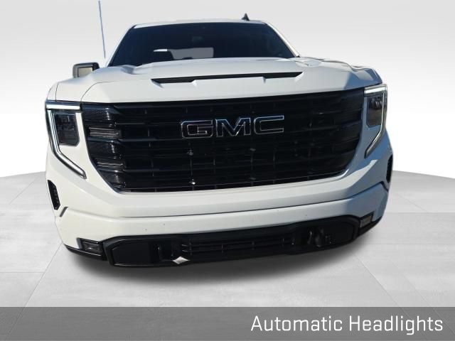Used 2022 GMC Sierra 1500 Elevation w/ X31 Off-Road Package AWD/4WD image 6