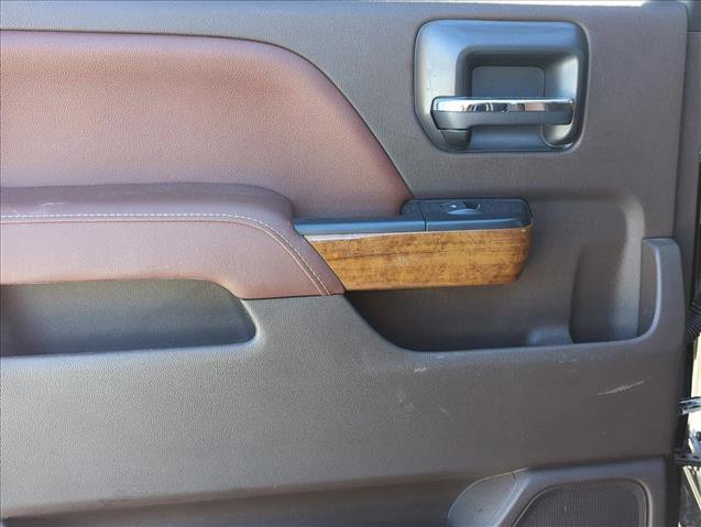 Used 2018 Chevrolet Silverado 2500 High Country w/ Duramax Plus Package image 22