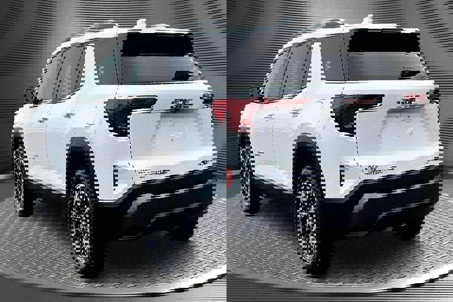 Used 2025 GMC Terrain Elevation w/ Elevation Premium Package image 4