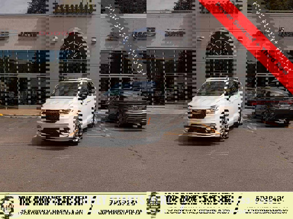 New 2026 Chrysler Pacifica Select image 1